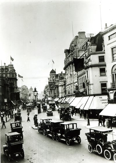 Regent Street, 1910s door English Photographer